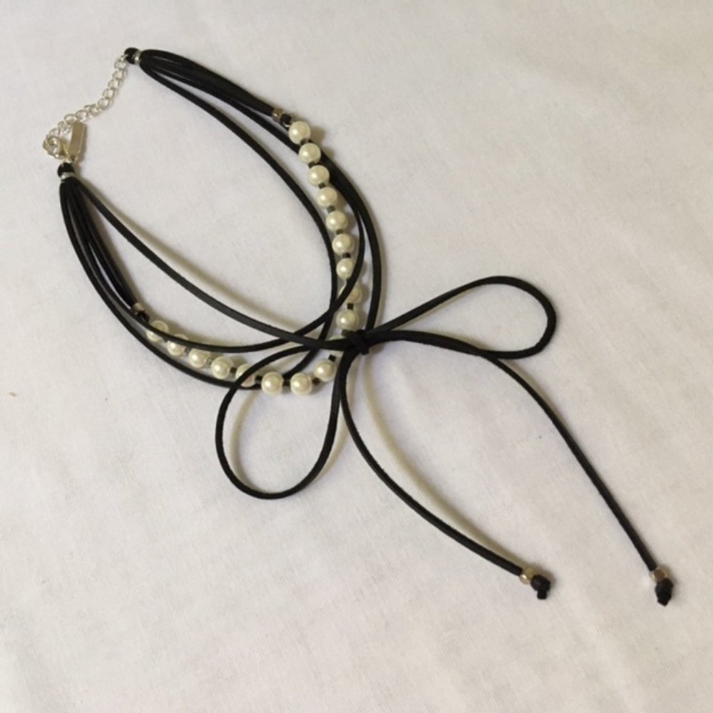 Contemporary necklace